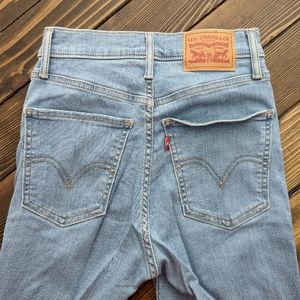 Levis Mile High Super Skinny
